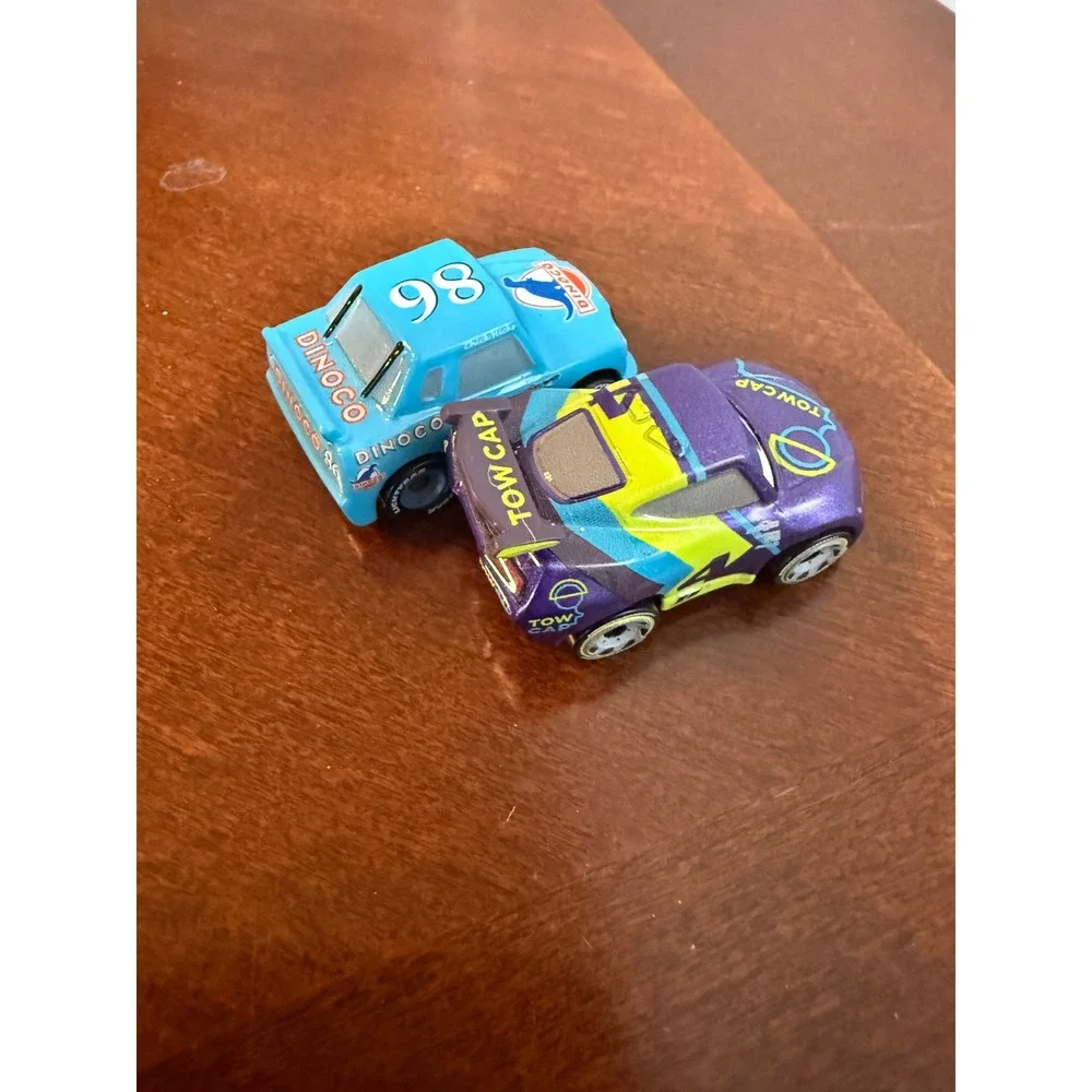 Disney Pixar Cars Mini Racers Chick Hicks Dinoco 86 & Tow Cap 4 Mattel Lot‎ of 2